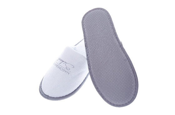 Disposable slippers for hotel