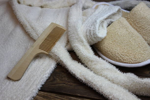 Eco Natural Bamboo Comb Hotel Necessities