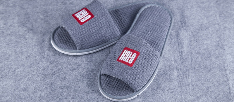 Grey Waffle Hotel Open Toe Slipper