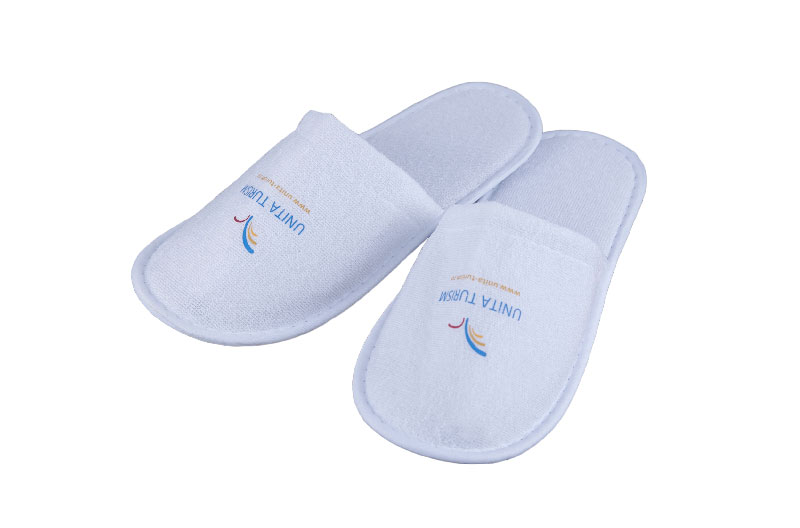 Customized Logo Closed Toe Hotel Slipper