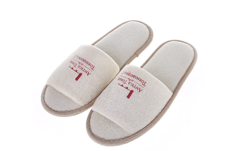 Disposable Hotel Slipper Manufacturer